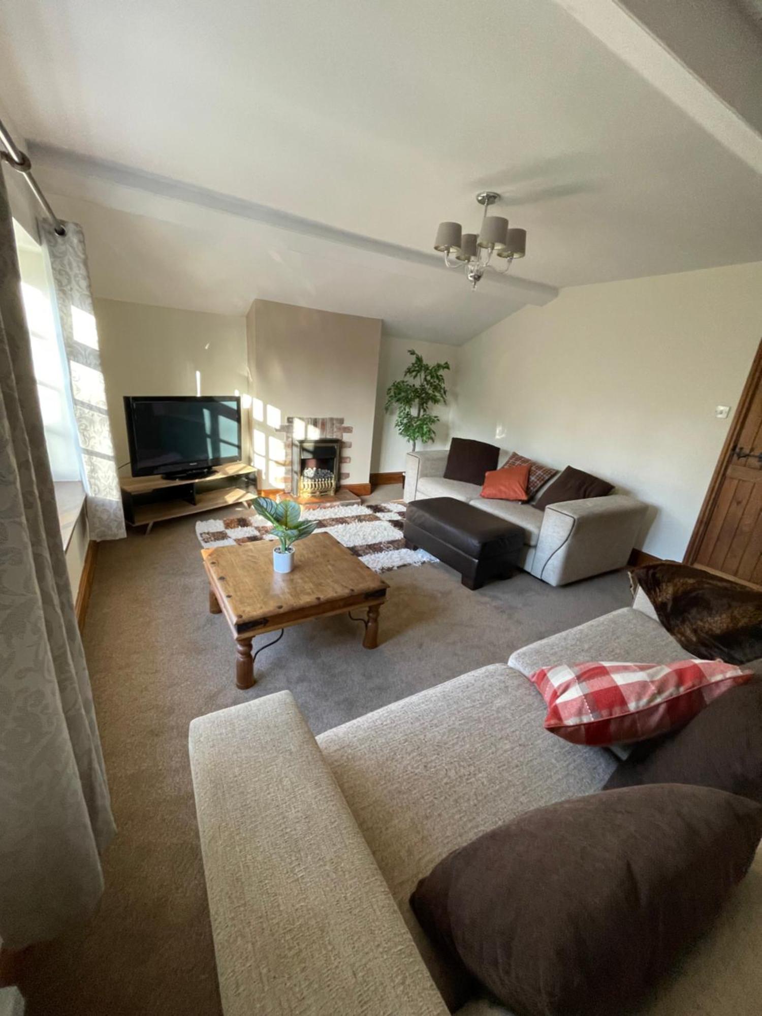 Pear Tree House 2 Bed Apartment Hartford  Eksteriør billede